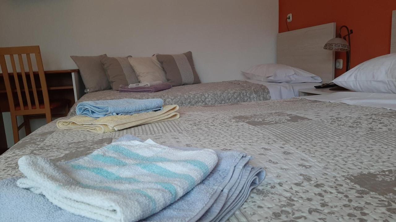 Rooms Neda ราบ ภายนอก รูปภาพ